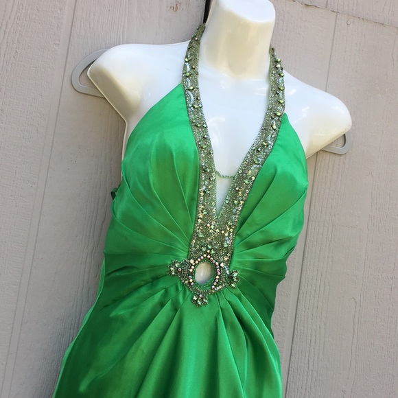 Cache cutout Sequin Halter prom dress - Picture 2 of 4